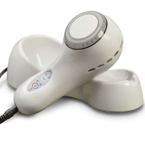 Portable device for heating and cooling with biodynamic light